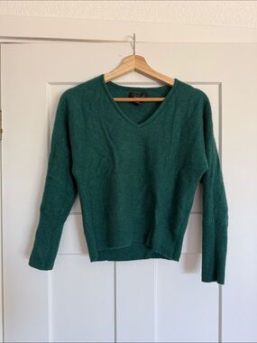 Tahari Deep Teal V-Neck Women's Cashmere Sweater
